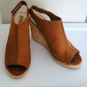 Brash Wedge heel
